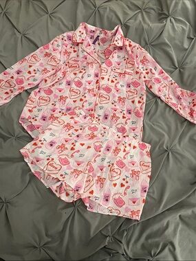 Pink Heart & Mailbox Printed Pajama Set